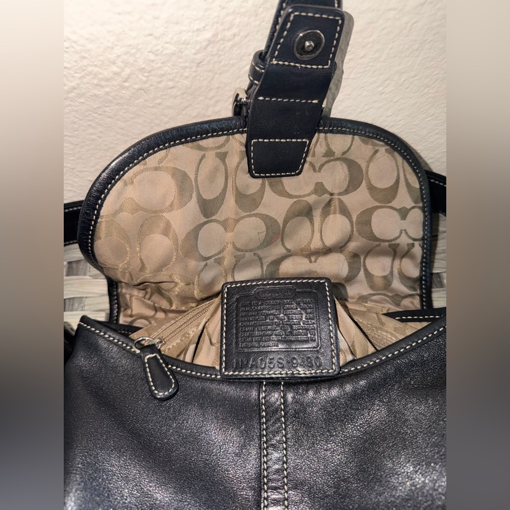 Coach Soho Large Black Leather Buckle Flap Shoulder Bag - Picture 2 of 16